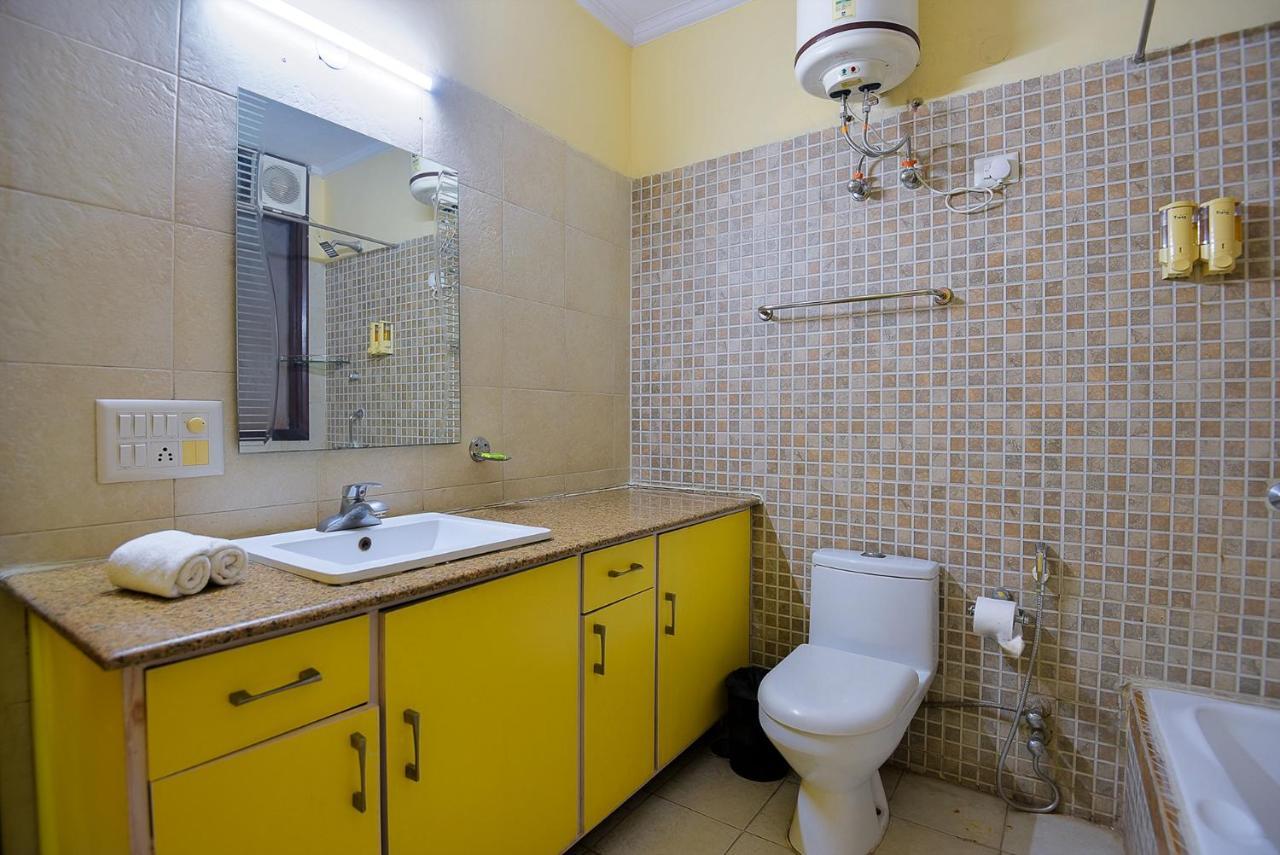 Studio Serviced Apartments Near Fortis Hospital Gurgaon Exteriör bild